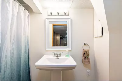 408 Michigan Avenue, Jeannette, PA 15644 - Photo 36