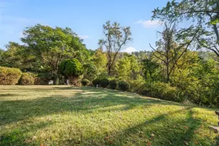 54 Lilmont Dr, Pittsburgh, PA 15218 - Photo 32