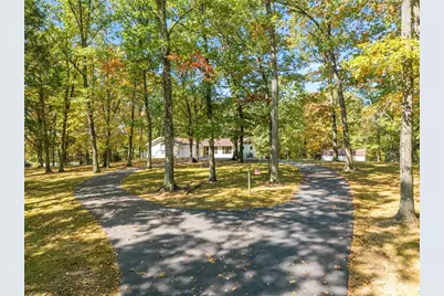 595 Euclid Rd, Clay Township, PA 16061 - Photo 2