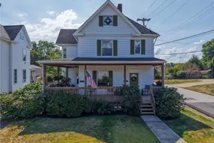 320 W New Castle St, Zelienople, PA 16063 - Photo 1