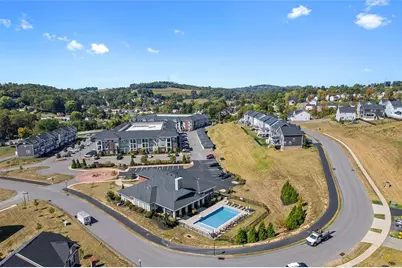 4009 Crown Dr, South Park, PA 15129 - Photo 32