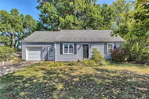 609 Melvin Dr, Hempfield Township, PA 15601 - Photo 1