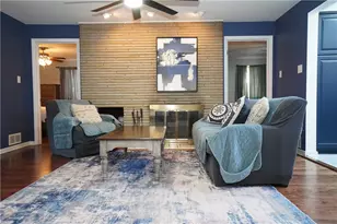 185 Peach Dr, Pittsburgh, PA 15236 - Photo 6