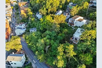 121 Brosville St, Pittsburgh, PA 15203 - Photo 8