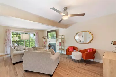 2657 Bingham Dr, Pittsburgh, PA 15241 - Photo 4