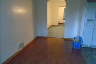 915 Highview Ave, Harmony Township, PA 15005 - Photo 6