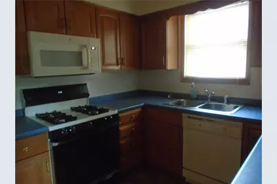 915 Highview Ave, Harmony Township, PA 15005 - Photo 4