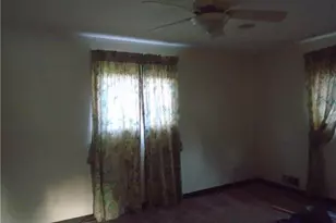 915 Highview Ave, Harmony Township, PA 15005 - Photo 14