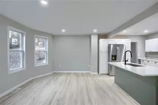 419 Maytide St, Pittsburgh, PA 15227 - Photo 4