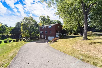 2401 Berkshire Dr, Pittsburgh, PA 15241 - Photo 34