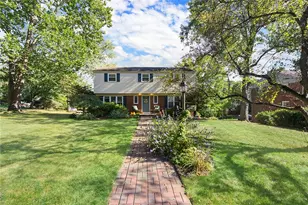 2401 Berkshire Dr, Pittsburgh, PA 15241 - Photo 2