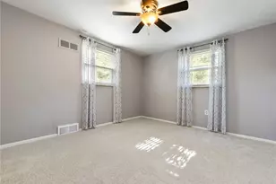 2401 Berkshire Dr, Pittsburgh, PA 15241 - Photo 22