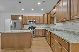 1502 Seminole Cir, Chippewa Township, PA 15010 - Photo 20