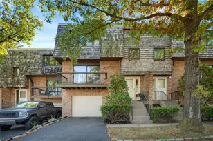 2701 Bingham Dr, Pittsburgh, PA 15241 - Photo 1