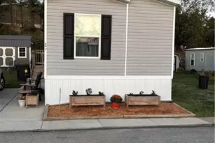 307 Castle Rd, Chartiers, PA 15301 - Photo 1