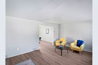 6444 Apple St, Lincoln Larimer, PA 15206 - Photo 2