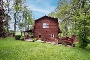 1646 Millers Run Rd, Mt Pleasant Twp, PA 15057 - Photo 4