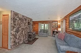 1646 Millers Run Rd, Mt Pleasant Twp, PA 15057 - Photo 8