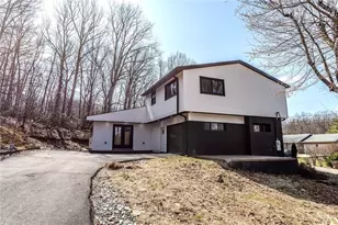 114 Locust St, South Union Township, PA 15445 - Photo 4