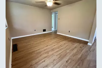 3329 Recker Dr, Pittsburgh, PA 15227 - Photo 2