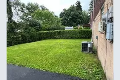 3329 Recker Dr, Pittsburgh, PA 15227 - Photo 18