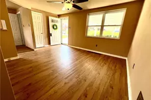 3329 Recker Dr, Pittsburgh, PA 15227 - Photo 4