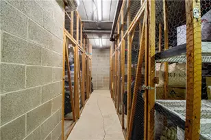 5825 Fifth Ave, Pittsburgh, PA 15232 - Photo 28