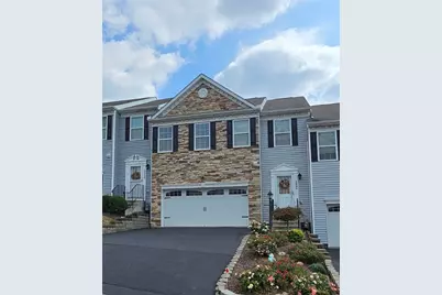 2006 Moccasin Drive, South Strabane, PA 15301 - Photo 2