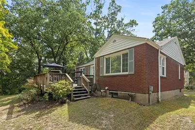 694 Oak St, Moon/Crescent Twp, PA 15046 - Photo 4