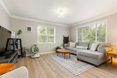 694 Oak St, Moon/Crescent Twp, PA 15046 - Photo 8