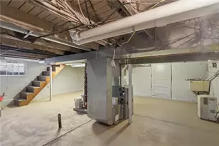 2549 W Hardies Rd, Hampton, PA 15044 - Photo 22