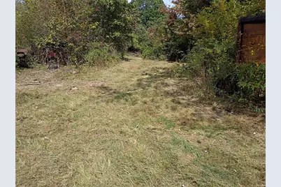 51 McMichael Rd, Carnegie, PA 15106 - Photo 8