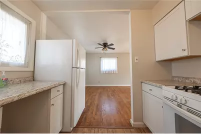 126 Chestnut St, Hopewell Township, PA 15001 - Photo 4