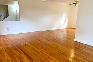 7895 Mark Dr, Pittsburgh, PA 15147 - Photo 2