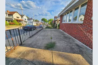 424 Pennsylvania Ave, Rochester, PA 15074 - Photo 4