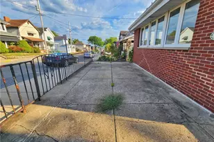 424 Pennsylvania Ave, Rochester, PA 15074 - Photo 4