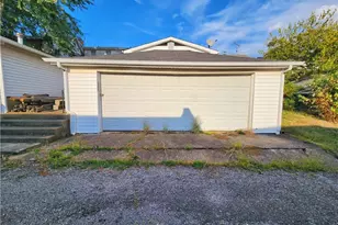 424 Pennsylvania Ave, Rochester, PA 15074 - Photo 6