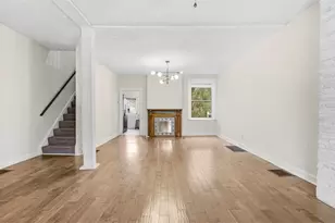 774 Melbourne, Pittsburgh, PA 15217 - Photo 4