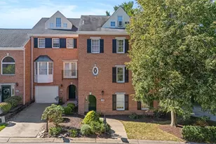 216 Merion Dr, Pittsburgh, PA 15228 - Photo 1