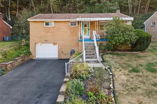 142 Donmor Dr, Ross Twp, PA 15237 - Photo 2