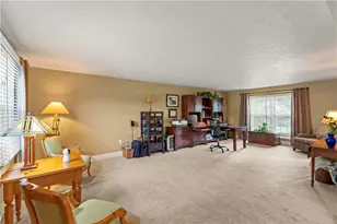 203 King Richard, Peters Township, PA 15317 - Photo 4