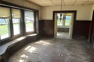 410 Mitchell Ave, Clairton, PA 15025 - Photo 4