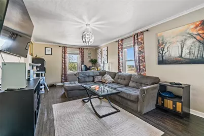 2002 Vermont Ave, West Mifflin, PA 15122 - Photo 4