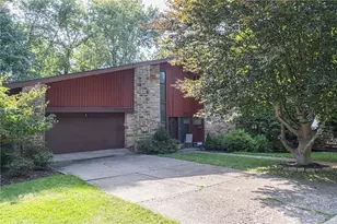 14 Oakglen Dr, Oakmont, PA 15139 - Photo 1