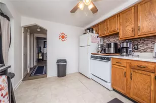 3850 Sunview Dr, Pittsburgh, PA 15227 - Photo 4