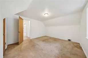 42 Barton Dr, Pittsburgh, PA 15221 - Photo 28