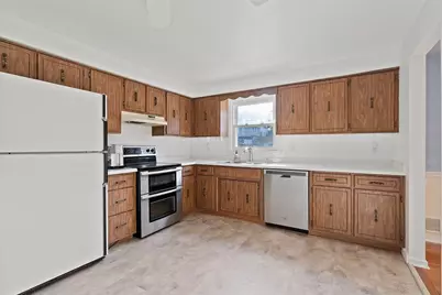 203 Nottingham Dr, Moon-Crescent Township, PA 15108 - Photo 6