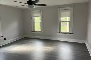 1809 W 11th St, Patterson Township, PA 15010 - Photo 12