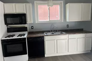 1809 W 11th St, Patterson Township, PA 15010 - Photo 8