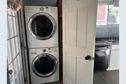 1809 W 11th St, Patterson Township, PA 15010 - Photo 8